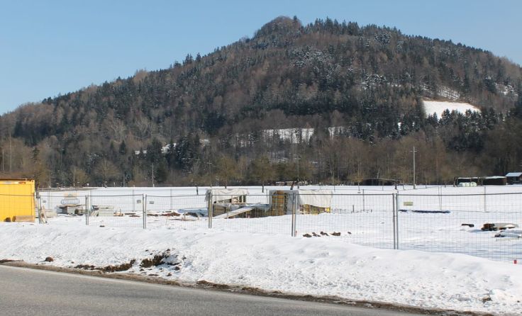 In Pettenbach entlang der B120 wurde bereits mit dem Bau begonnen.