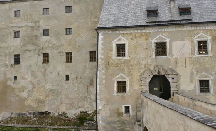 Das Stift Kremsmünster entscheidet, was aus der Burg werden soll. Foto: J. Haijes