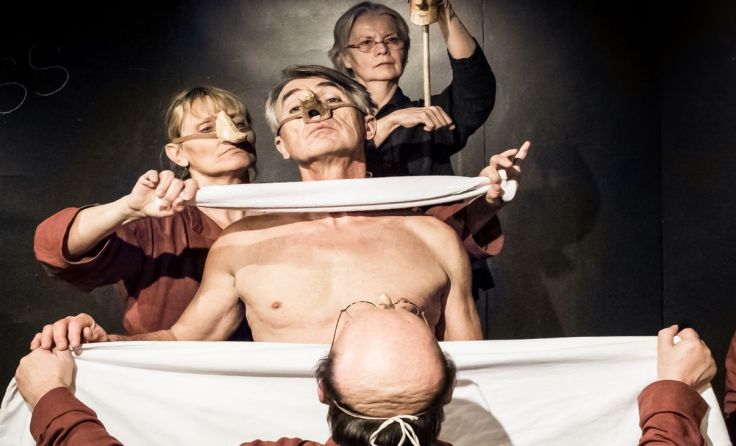 Im Theater Kirchdorf wird die Komödie „Don Juan“ gespielt. Foto: D. Meixner
