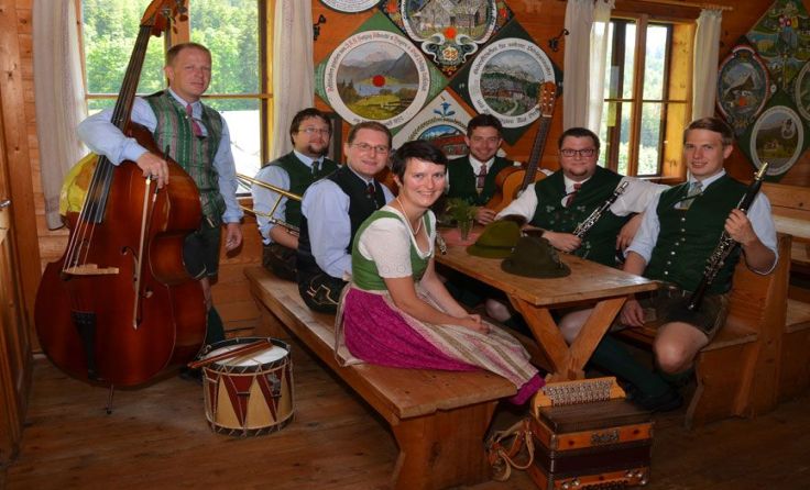 Auch die "AltBadSeer Musi" ist in Kirchdorf zu Gast. Foto: AltBadSeer Musi