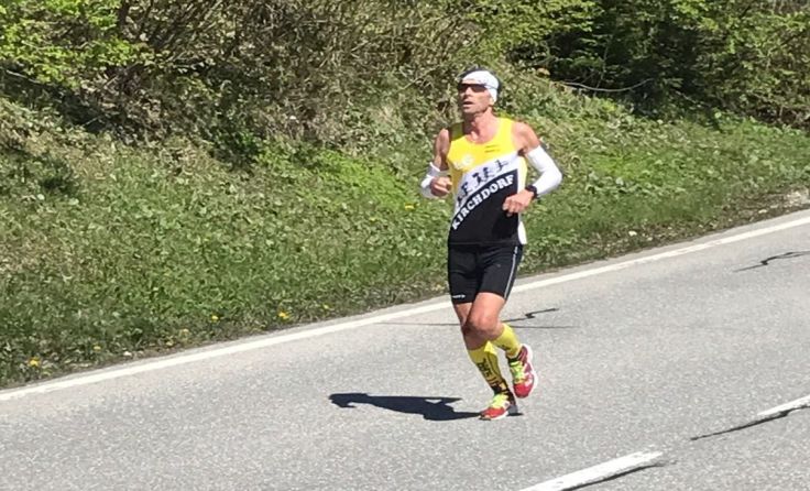 Hermann Grall belegte in seiner Altersklasse den zweiten Platz. Foto: Laufgemeinschaft Kdf.