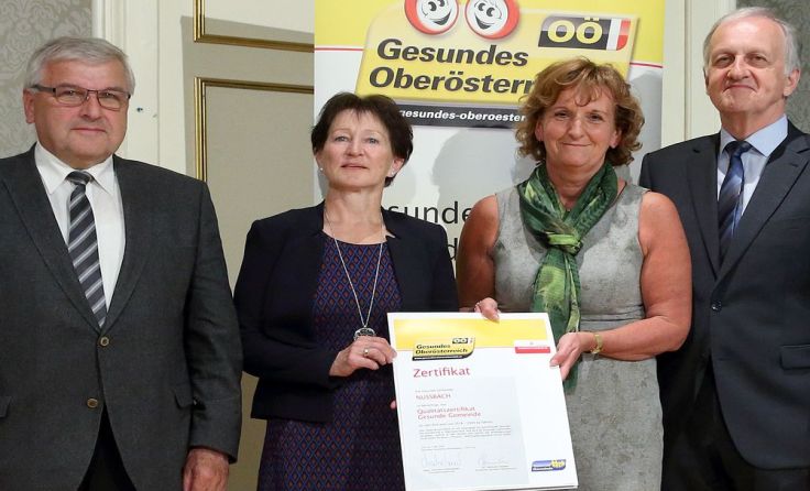 Insgesamt 72 Gemeinden wurden in Linz ausgezeichnet. Foto: Land OÖ/D. Stinglmayr
