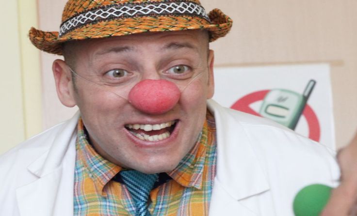 Manfredi Siragus ist Cliniclown „Dr. Pippo Pinzetto“. Foto: R. Winkler