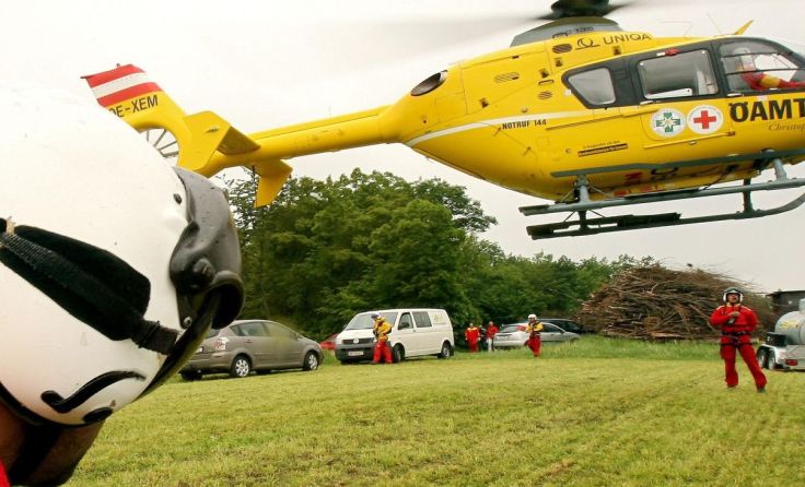 Der Motorradfahrer wurde unbestimmten Grades verletzt. Symbolfoto: V. Weihbold