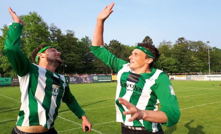 Stefan Winterleitner und Christopher Ahrens (v. l.) feiern den Sieg.