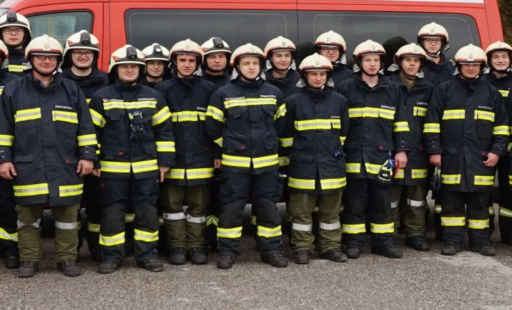 19 Kameraden bestanden die Prüfung mit Bravour. Foto: FF Inzersdorf