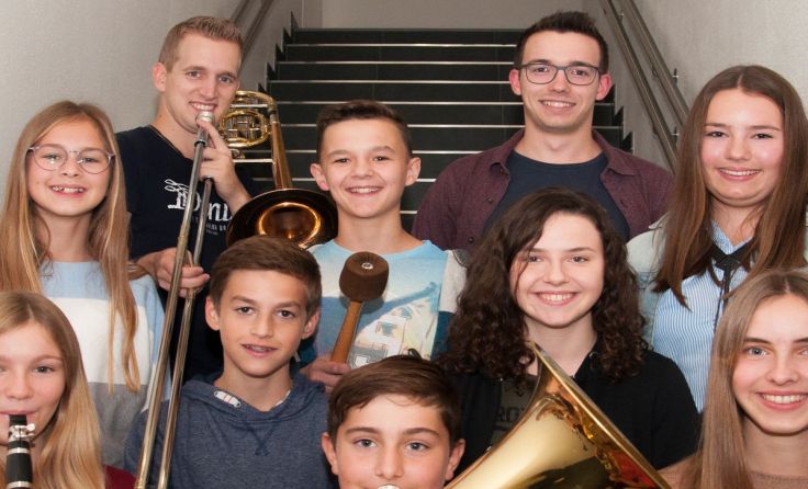 Zehn junge Musiker sind heuer erstmalig auf der Bühne zu sehen. Foto: MV Nußbach