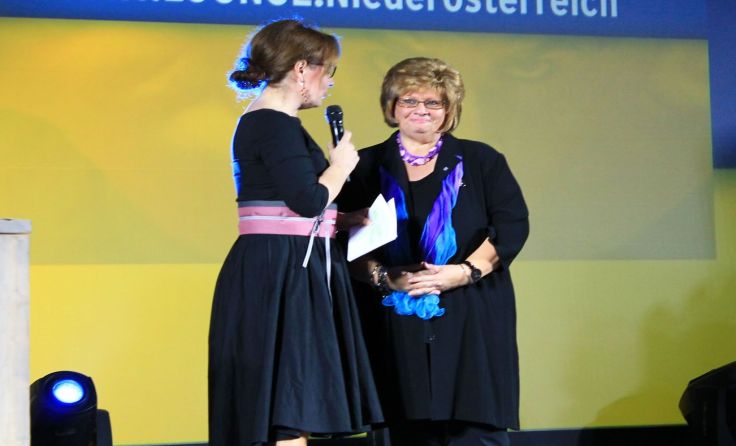Bürgermeisterin Margit Straßhofer (VP) konnte in ihrer Gemeinde viele Spitzenathleten begrüßen.