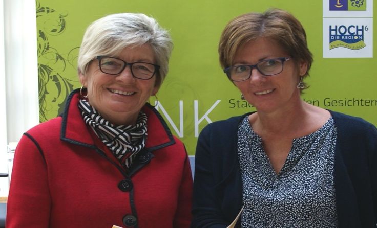 Edith Hiesberger (l.) und Roswitha Rosenberger von der Volkshochschule Mank. Foto: VHS Mank