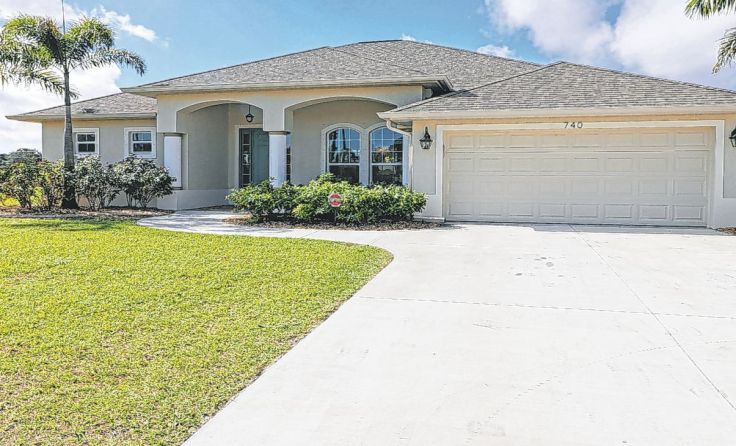 Die neu erbaute Villa Blue Pearl bietet österreichische Qualität in Florida.