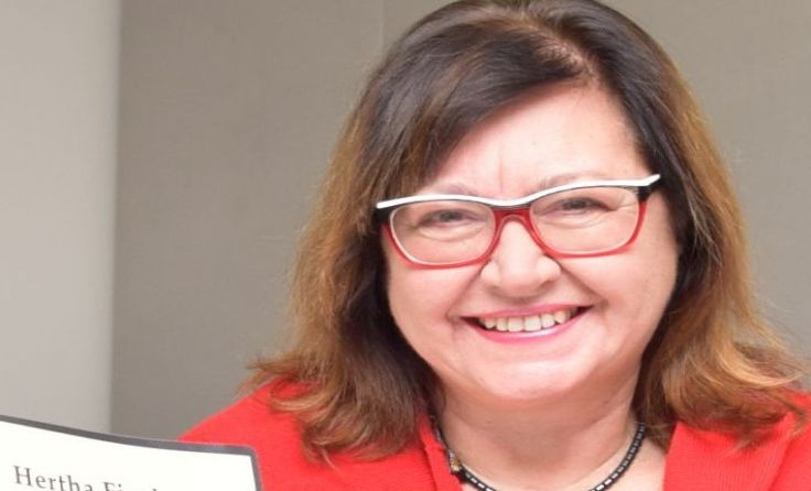 Gisela Peutlberger-Naderer wurde mit der Herta Firnberg Auszeichnung geehrt. Foto: SPÖ Landtagsklub