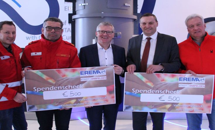 In Ansfelden wurden zweimal 500 Euro an Spenden überreicht. Foto: Stadtportal Ansfelden