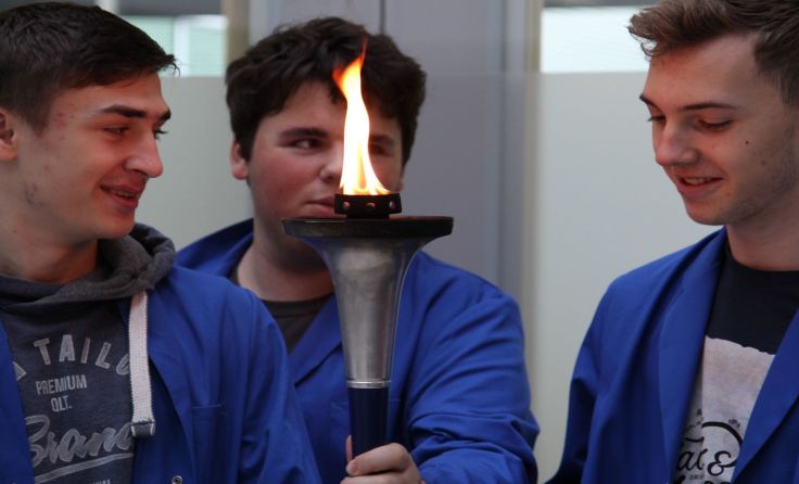 Schüler der HTBLA Traun machten beim Peace Run mit. Foto: HTBLA Traun