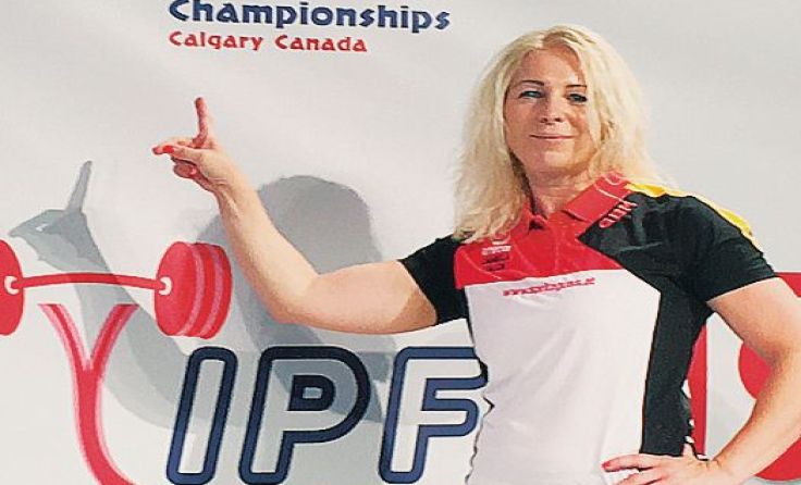 Daniela Falck reiste für die Kraftdreikampf-Weltmeisterschaft nach Kanada.