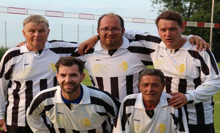 Das Team "Tennis 1" konnte das Höhnharter Faustball-Ortsturnier für sich entscheiden.
