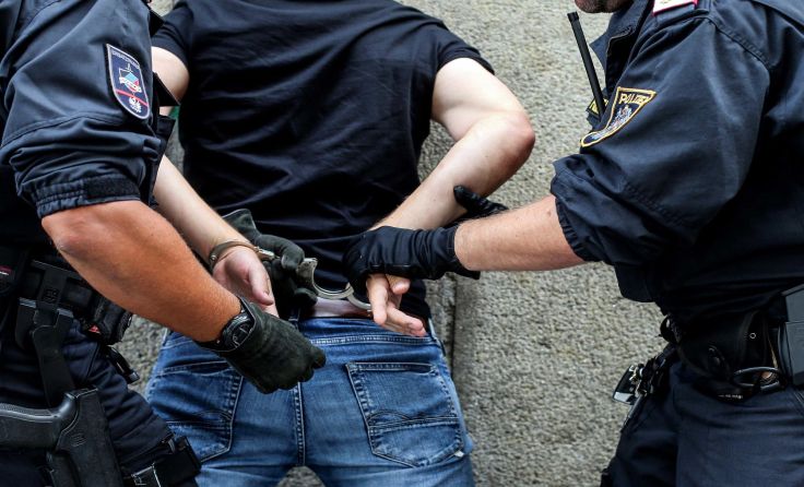 Der 22-Jährige Täter wurde festgenommen und in die Justizanstalt Ried eingeliefert. Foto: Weihbold