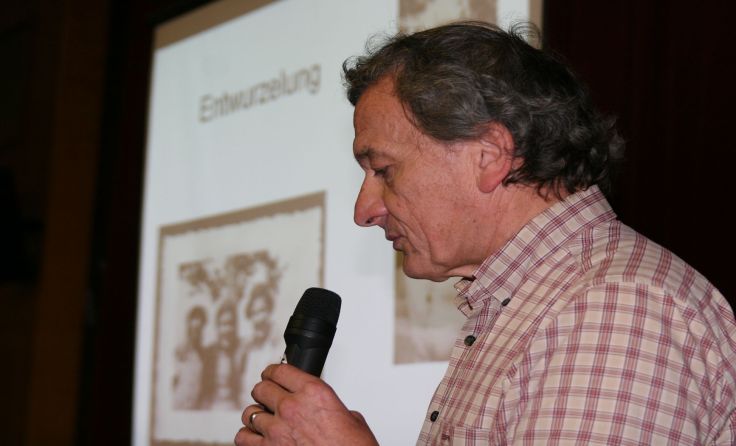 Johannes Kammerstätter bei einem Vortrag in den Fachschulen Amstetten Foto: Fachschulen Amstetten 