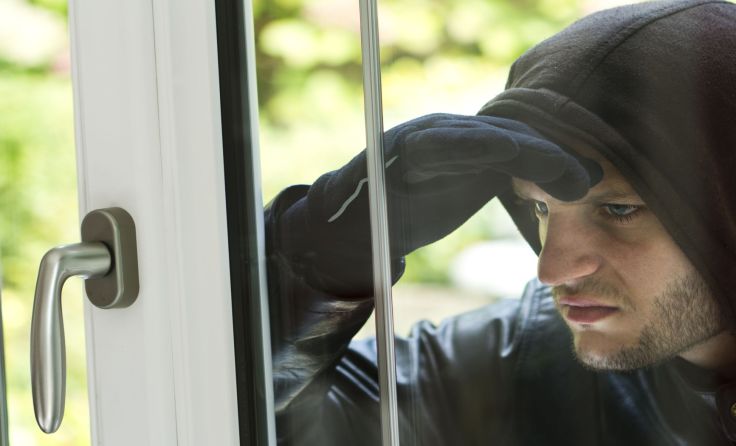 Die OÖ. Versicherung gibt Tipps gegen Einbrecher. Foto: sdecoret/Shutterstock.com