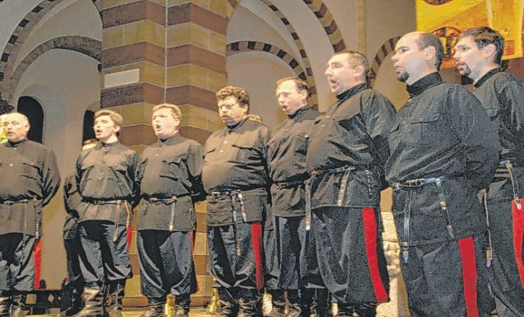 Der Don Kosaken Chor wird die Pfarrkiche mit festlichen Gesängen erfüllen. Foto: Georg Geers