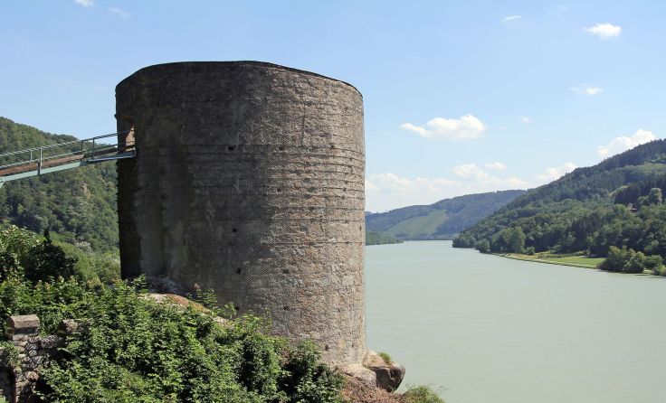Der Mautturm ermöglicht einen traumhaften Blick über das Donautal. Foto: Pöcksteiner