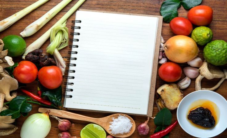 Mit den Kochkursen zum Profi in der Küche werden. Foto: Kiattipong/Shutterstock.com