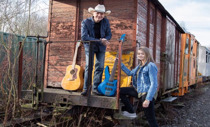 Country-Party mit Nick Shannon und seiner Tochter Julia beim Wirt in Auhof. Foto: Nick Shannon