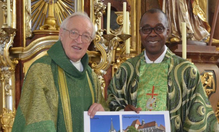 Johann Zauner und Chigozie Nnebedum nehmen Abschied. Foto: Andrea Burgstaller