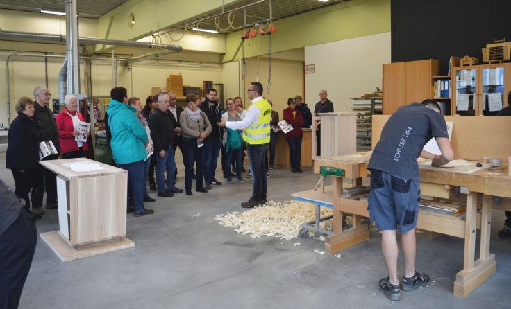 Für die Besucher ging es am Tag der offenen Tür auch in die Lehrwerkstatt. Foto: Anrei