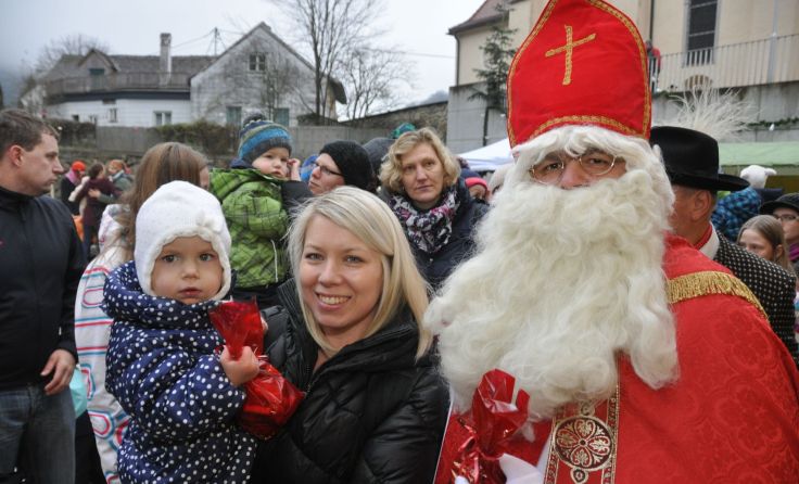 Die ganze Familie feiert am 6. Dezember in St. Nikola. Foto: Marktgemeinde St. Nikola