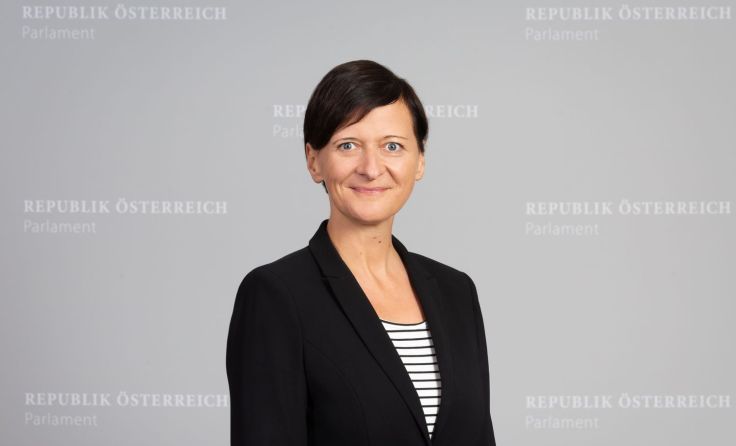 Nationalratsabgeordnete Sabine Schatz fordert mehr Arbeitslosengeld. Foto: Simonis