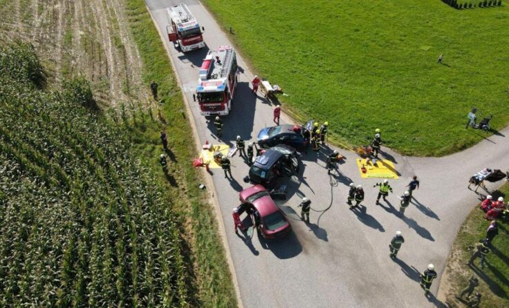 Die Münzbacher Feuerwehrkameraden übten für den Ernstfall. (Foto: FF Münzbach)