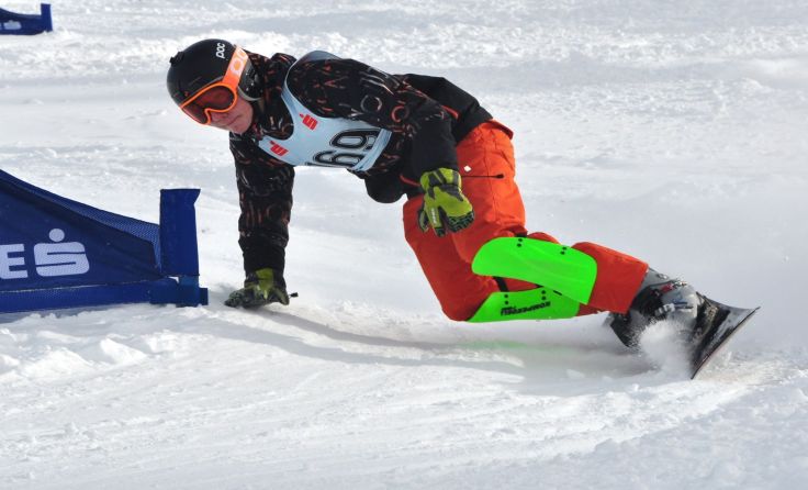 Thomas Bogner auf dem Weg zum Sieg. Foto: Snowboardclub Böhmerwald