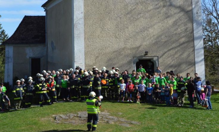 Über 100 Einsatzkräfte und Helfer üben den Ernstfall am Hollerberg.