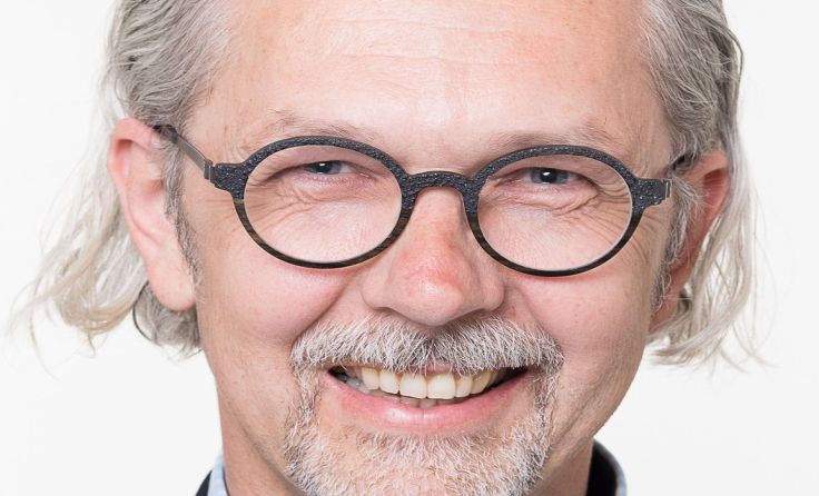 Siegi Pöchtrager wird einen kritischen Blick hinter die Welt des Lebensmittelhandels werfen.