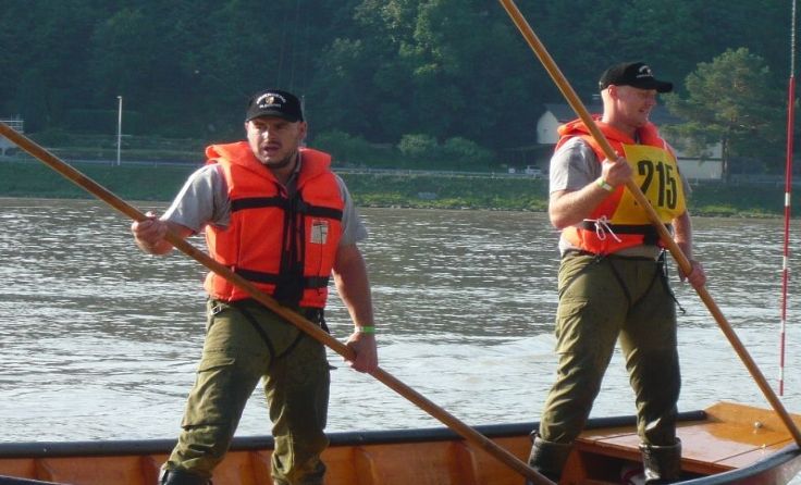 David Gruber (l.) und Wolfgang Seiwald kurz vor ihrer Fahrt auf das Podest