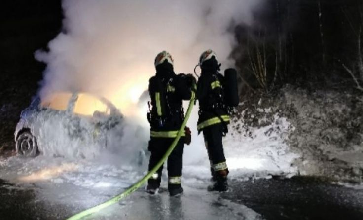 Die FF Kleinzell löschte den Brand. Fotos: FF Kleinzell
