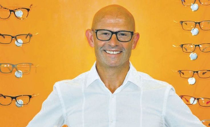 Franz Sturm, Hörgeräte-Akustikermeister, empfiehlt das neue Signia Xperience. Foto: Franz Sturm