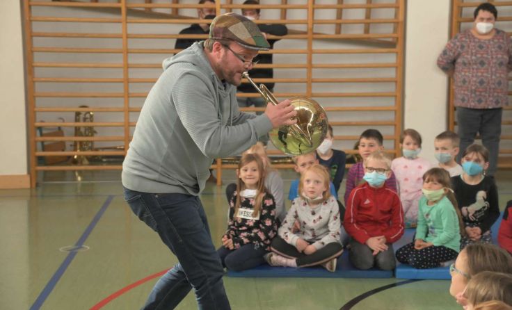 "D'Blechan" machten in der Volksschule Pfarrkirchen Werbung für die Blasmusik. (Foto: Gierlinger)