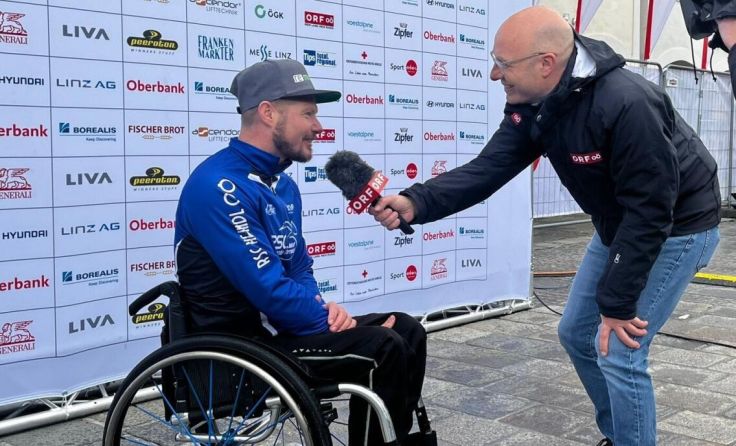 Christoph Stadlbauer beim ORF-Interview (Foto: Gaisbauer)