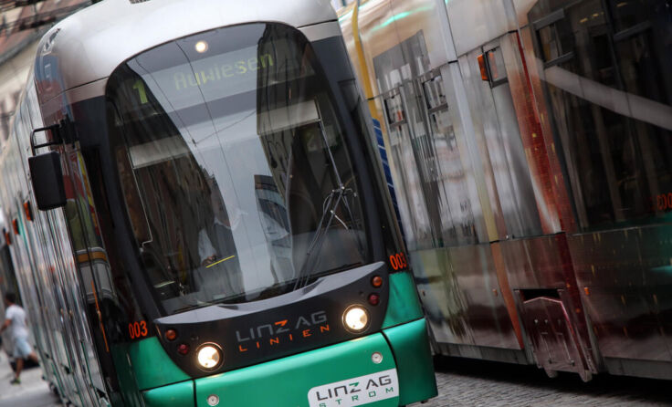 Symbolfoto einer Straßenbahn in Linz (Foto: Weihbold)