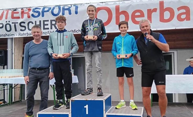 Jakob Kaindlbinder ganz oben am Podest (Foto: privat)