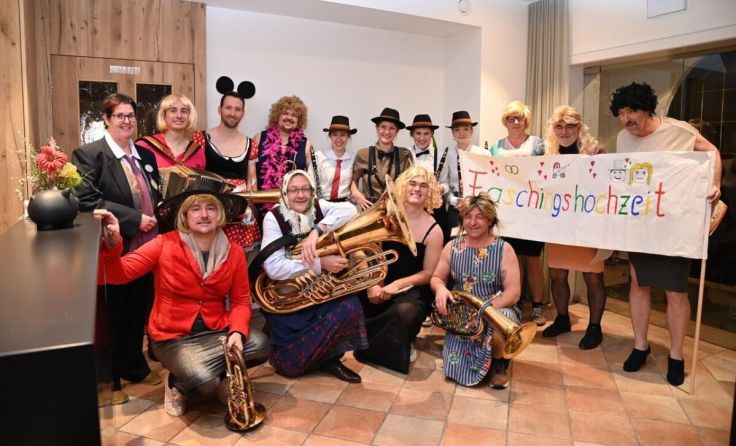 Die Rannariedler Musikanten freuen sich auf viele Hochzeitsschauer. (Foto: Tamara Gierlinger)