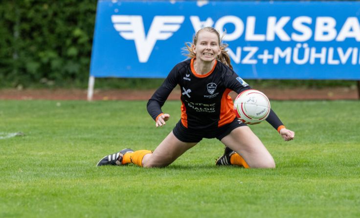 Martina Wögerbauer in der Arnreiter Abwehr (Foto: Erwin Pils)