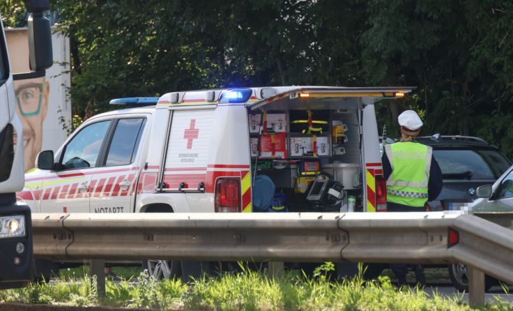 Rettung, Notarzt und Polizei waren vor Ort. (Foto: laumat/Matthias Lauber)