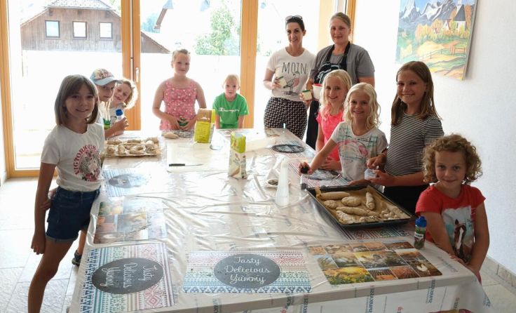 Die fleißigen Bäcker (Foto: Gerlinde Grill)