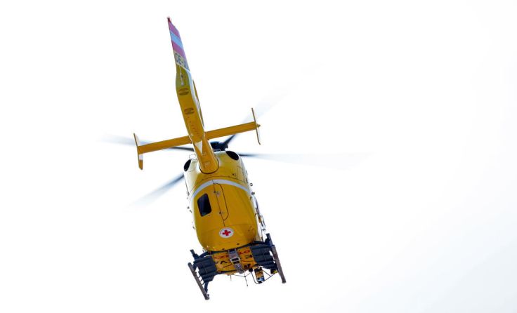Der Rettungshubschrauber flog den Mann ins Landeskrankenhaus Salzburg. (Foto: Weihbold (Symbolfoto))