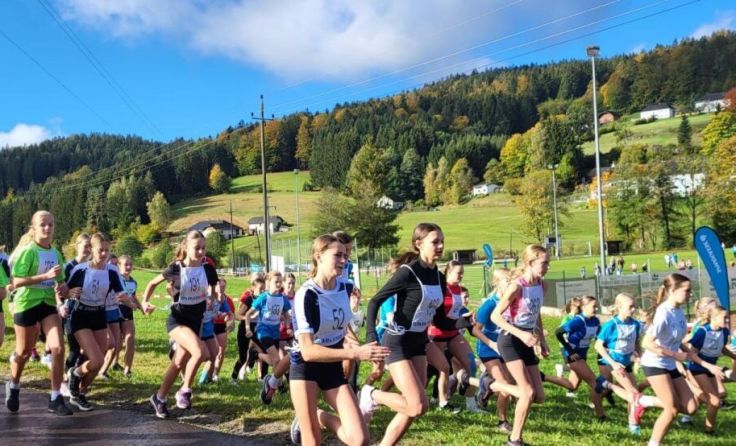 Über 300 Schüler standen insgesamt am Start. (Foto: TIME-Mittelschule Helfenberg)