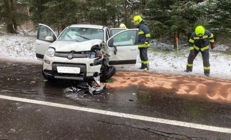 Eines der Unfallfahrzeuge (Foto: FF Schenkenfelden)
