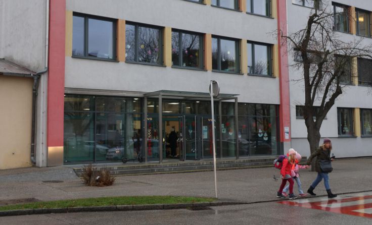 Eltern wurden gebeten, ihre Kinder abzuholen. (Foto: laumat/Matthias Lauber)