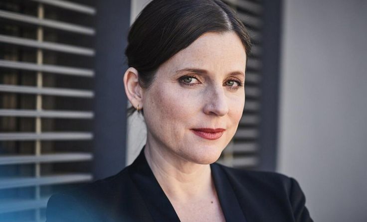 Ariadne von Schirach liest aus ihrem Buch „Glücksversuche“. (Foto: Rahel Täubert)